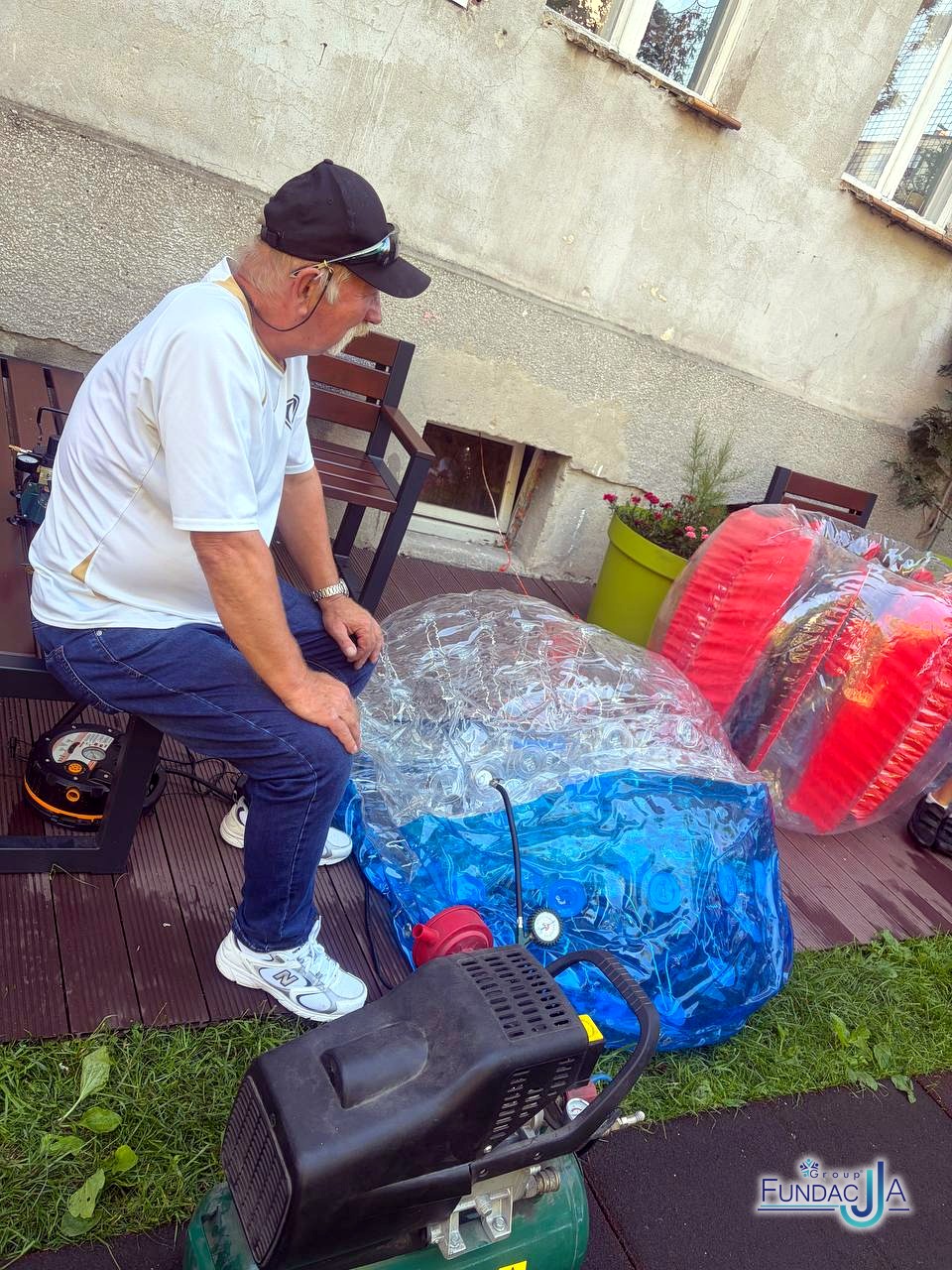 Zanim ruszyła zabawa — ktoś to wszystko napompował